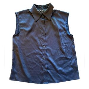 Banana Republic Factory Sleeveless Collared Blouse in Navy